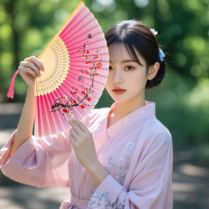 พัดไม้ไผ่พับได้ พกพาสะดวก ลายพิมพ์โบราณ สไตล์จีนดั้งเดิม สวยงามแบบฮั่นฝู กี่เพ้า สำหรับผู้หญิง การแสดงเต้นรำ เด็กๆ - Product Image 4