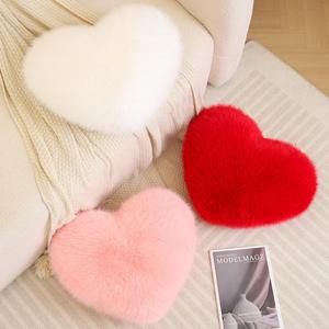Offre Spéciale personnalisé amour <span class=keywords><strong>coeur</strong></span> doux en peluche jeter oreiller mignon canapé <span class=keywords><strong>coussin</strong></span> avec matériau en coton et PP coton remplissage - Product Image 2