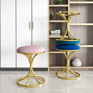 Tabouret de dressing rond tendance pour chambre à coucher, siège en velours doux, structure en métal doré, tabouret de décoration pour la maison avec coussin confortable - Product Image 4