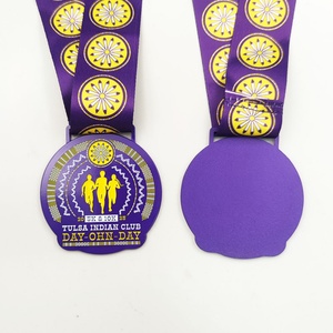 Médailles de récompense sportives personnalisées en alliage de zinc doré, style antique/moderne, pour la course de marathon, vente en gros par le fabricant Oneway - Product Image 2