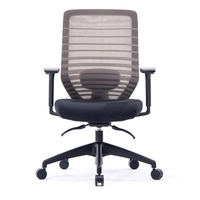 Chaise d'accoudoir ergonomique Ordinateur de bureau personnel de réception Chaise d'invité classique Chaise moderne