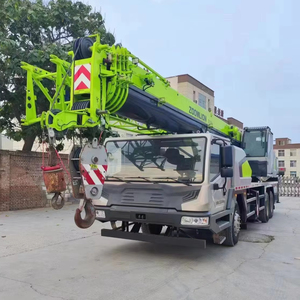 Grúa sobre Camión Zoomlion de 25 Toneladas de Segunda Mano, Gran Inventario para Exportación - Product Image 1