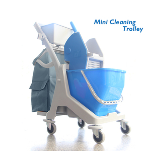 Chariot à seau professionnel pour concierge industriel en plastique bleu à code de couleur avec essoreuse en entretien ménager - Product Image 2