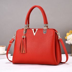 Un bolso versátil para mujer <span class=keywords><strong>2023</strong></span>, una boda ligera, lujosa y elegante. Rojo Solo hombro Crossbody H Brides Ladies - Product Image 1