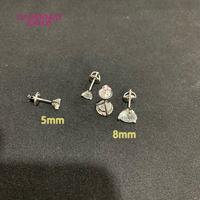 Cadermay Moissanite Solitaire Boucles D'oreilles 5mm 6.5mm 8mm 9mm VVS Moissanite Diamant 3 Prongs Martin Boucles D'oreilles pour Femmes Hommes Cadeau