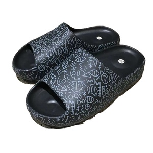 HappyChina nouvelles sandales antidérapantes chaussures de jardin unisexe Graffiti toboggan pas cher en gros Kanye mousse coureur diapositives pantoufle - Product Image 4
