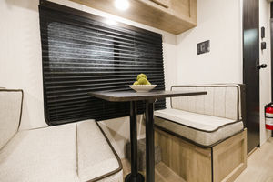 Caravane tout-terrain moderne de 16 pieds, légère, étanche, aux normes australiennes, directement de l'usine, à vendre - Product Image 4