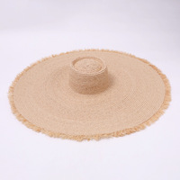 Chapeau Panama en paille de raphia à bord large et brut, idéal pour les vacances à la plage, les séances photo et la protection solaire estivale en extérieur