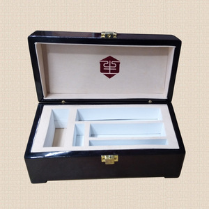 Wooden <b>Watch</b> Box Lacquered Solid Wood 18x8x8cm Rectangle Claret Color Tea Gift Packaging <b>Case</b> - Product Image 2