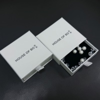 Vente en gros de boîte en papier avec logo personnalisé boîte d'emballage pour boucle d'oreille bague bracelet et collier avec poignée tiroir à bijoux