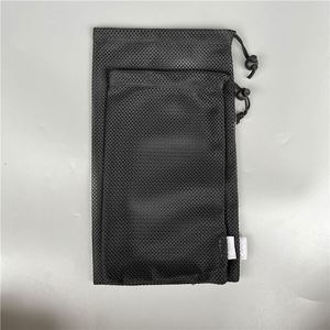 Sac de rangement extérieur personnalisé en polyester noir avec cordon de serrage pour tapis de plage - Product Image 3