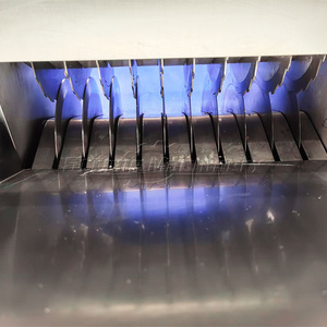 Máquina cortadora de carne de pechuga de pollo fresco Cortador de corteza de cerdo Carne de aves de corral Cubo de hueso Dicer Máquina para picar - Product Image 4