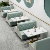 Chaises de restaurant modernes en bois massif pour hôtels, restaurants et bars - Mobilier commercial durable et écologique