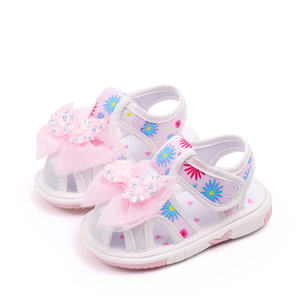 Летние детские сандалии-тапочки 2025 года, новинка, хит продаж, с бантом, для девочек 1-3 лет, дышащие, закрывающие носок - Product Image 4
