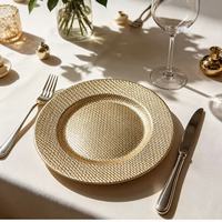 Assiette de présentation de luxe en plastique PP doré, technique pigmentée, design à texture tissée personnalisée, style américain, durable, pour événements