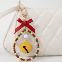 Porte-clés de Noël avec breloque étoile et clochette, mousqueton vert et perles colorées, pendentif de sac festif