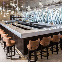 Comptoir de bar à sushi carré moderne commercial avec surface solide et bois pour usage domestique, bar, club, café