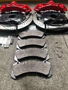 Kit de Pinzas de Freno Delanteras de 6 Pistones con Disco de 355-380 mm para BMW G30 IX3 E30 Ford Kia Tagg Toyota Reno <span class=keywords><strong>Bigo</strong></span> Altis - Product Image 3