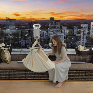 Cuna <span class=keywords><strong>Hamaca</strong></span> Eléctrica Plegable de Tela RooCuddle para Bebé con Muelles, Diseño Europeo para Uso en Villas - Product Image 3