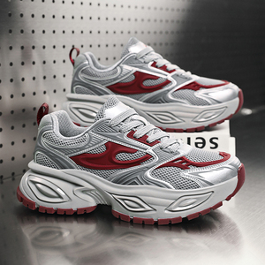 Chaussures de sport élégantes pour hommes avec design respirant en maille et amorti personnalisé - Product Image 5