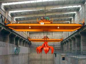 Pont roulant à double poutre de qualité supérieure intégré à des systèmes de sécurité modernes. - Product Image 5