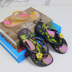 2024 Nuevo diseño de fábrica Venta caliente Zapatos de mujer Venta <span class=keywords><strong>Chanclas</strong></span> Zapatillas para mujer - Product Image 4