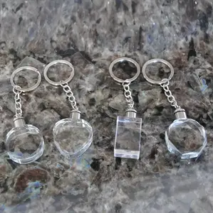 Porte-clés en verre lumineux populaire chaud, logo personnalisé de porte-clés, anneau porte-clés en verre de belle enseigne - Product Image 4