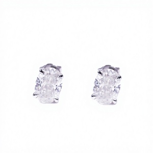 Boucles <span class=keywords><strong>d</strong></span>'oreilles Tianyu Gems en or pur 14k/18k avec moissanite ovale taille glace pilée, clous solitaires classiques à quatre griffes - Product Image 1