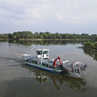 Bateau collecteur de déchets flottant pour les rivières Lacs Enlèvement des plantes aquatiques pour les plantes aquatiques utilisées dans les lacs, les rivières et les barrages