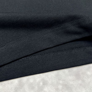 T-shirt de luxe 260 g/m² épais à épaules tombantes, uni, noir, coupe courte et oversize, en coton pour hommes, vente en gros - Product Image 5