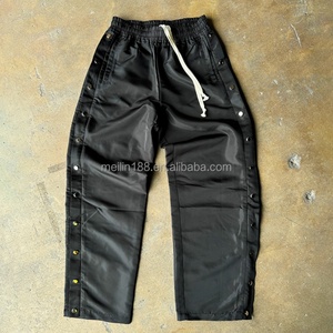 Pantalon de jogging coupe large rayé avec boutons latéraux pour homme, en nylon coupe-vent, personnalisable et de haute qualité - Product Image 1