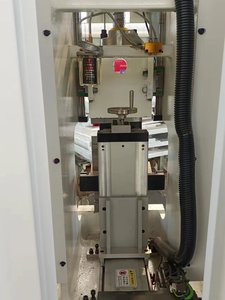 Máy uốn chính xác cao 200mm với động cơ servo để gia công kim loại tấm trong ngành xây dựng - Product Image 4