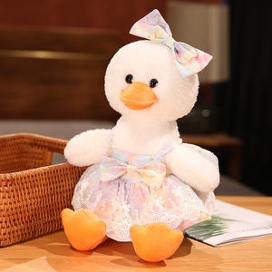 Thú nhồi bông-Đồng hành An Ủi-động vật siêu mềm đồ chơi sang trọng động vật trang trại-35cm 2 màu asst. Sittng vịt với trang phục - Product Image 3