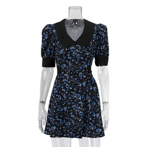 Robe d'été noire à imprimé floral pour femme, col en V, taille haute, manches courtes, avec ceinture et boutons, collection 2026 - Product Image 4
