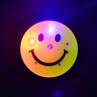 Insigne LED 4cm avec sourire clignotant Belle fête pour Halloween Noël Pâques Graduation Nouvel An Promotions