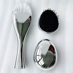 Peigne Démêlant et <span class=keywords><strong>Brosse</strong></span> à <span class=keywords><strong>Cheveux</strong></span> de Massage <span class=keywords><strong>pour</strong></span> <span class=keywords><strong>Cheveux</strong></span> <span class=keywords><strong>Bouclés</strong></span>, Usage Professionnel en Salon de Coiffure ou Barber Shop, Personnalisable avec Logo - Product Image 5