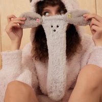 Chaussettes de lit douces pour femmes, mi-mollet en peluche, confortables pour dormir, en polaire épaisse, chaudes pour l'intérieur et les journées froides