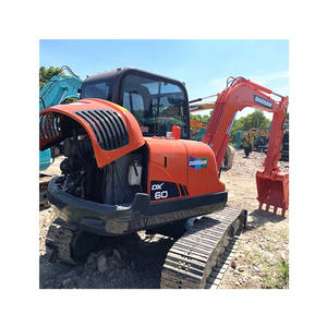 Excavadora Usada a Bajo Precio, DX60 DX60D en Venta, Original de Corea, de Segunda Mano, Hidráulica, DOOSAN 60 en Venta, Roja, en Buenas Condiciones - Product Image 1