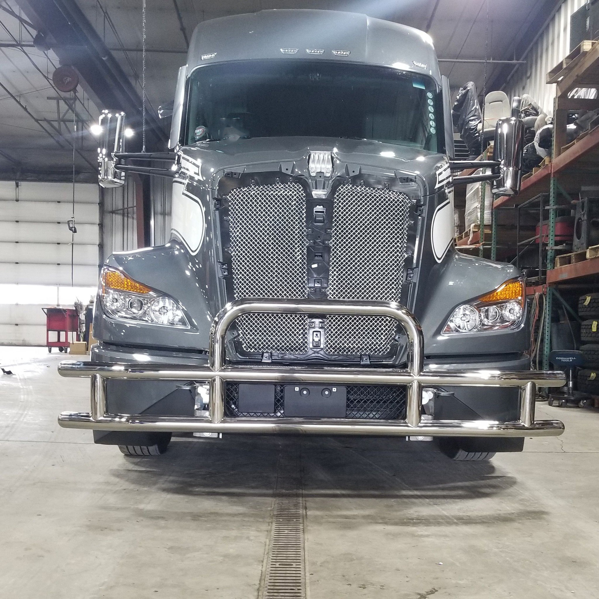 h*3様 トラックバンパー 楽天市場】【送料無料】いすゞ NEW ギガ 07 ギガ 車専用 メッキ