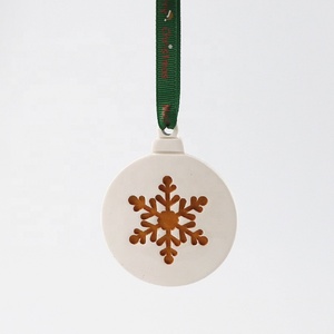 Trang chủ xe hơi Giáng sinh trang trí mặt dây chuyền làm mát không khí hương liệu vòng thơm gốm thơm Sứ Tinh dầu khuếch tán - Product Image 2