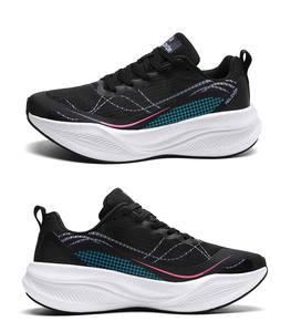 Chaussures de sport d'extérieur pour hommes, amortissantes, résistantes à l'usure, antidérapantes, semelle épaisse, respirantes, chaussures de course avec plaque en carbone - Product Image 1