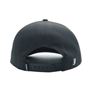 หมวกกอล์ฟปักลาย 5 ชิ้นแบบกำหนดเอง พร้อมโลโก้ยางตัดด้วยเลเซอร์ ปรับขนาดได้ด้วยตัวล็อคแบบ Snapback - Product Image 4