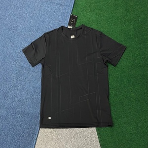 Camisetas deportivas Dri Fit de alta calidad para hombre en varios colores para gimnasio, correr y entrenamiento deportivo al por mayor - Product Image 5