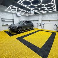 Schmutzabweisende Drainage-PP-Fliesen mit Modernem Grafikdesign, Wasserdicht, Umweltfreundlich, Langlebig, Ineinandergreifende Modulare Garagenbodenfliesen