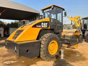 Heißer Verkauf Caterpillar CS683 <span class=keywords><strong>Road</strong></span> <span class=keywords><strong>Roller</strong></span>/Günstige gebrauchte CAT CS683E CS-883E/gebrauchte Caterpillar CS683e <span class=keywords><strong>ROAD</strong></span> <span class=keywords><strong>ROLLER</strong></span> - Product Image 6