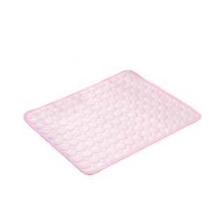Tapis de canapé rafraîchissant en soie glacée pour animaux de compagnie, moderne, de haute qualité, imperméable, pour chats et chiens, usage estival en intérieur, tailles moyenne/grande/petite, vente en gros - Product Image 4