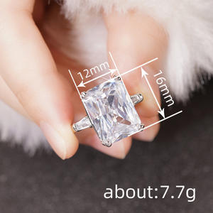 Anillo de Diamante Corte Esmeralda T0331, Joyería Clásica Natural para Mujer, 1 Quilate - Product Image 5