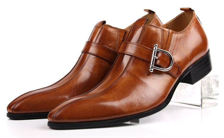 สีน้ำตาล