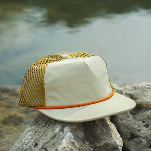 Sombreros de camionero de 6 paneles con logotipo bordado personalizado, gorra de malla de poliéster deportiva transpirable de secado rápido para verano al aire libre, fábrica de Vietnam - Product Image 4