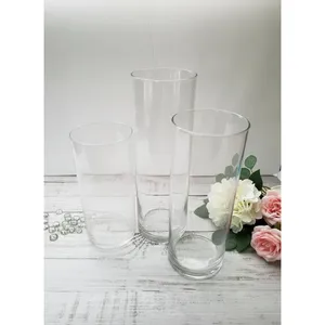 Portacandele cilindrici in vetro - Set da 3 pezzi - Product Image 1